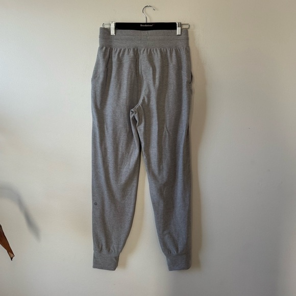 Lululemon Ready to Rulu High-Rise Jogger in
Heathered Raceway Grey - Picture 2 of 9